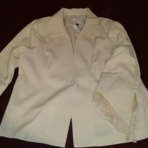 Ivory suit, 3pc. size 20